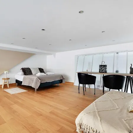 Luxurious - 3br 8p - La Apartment
